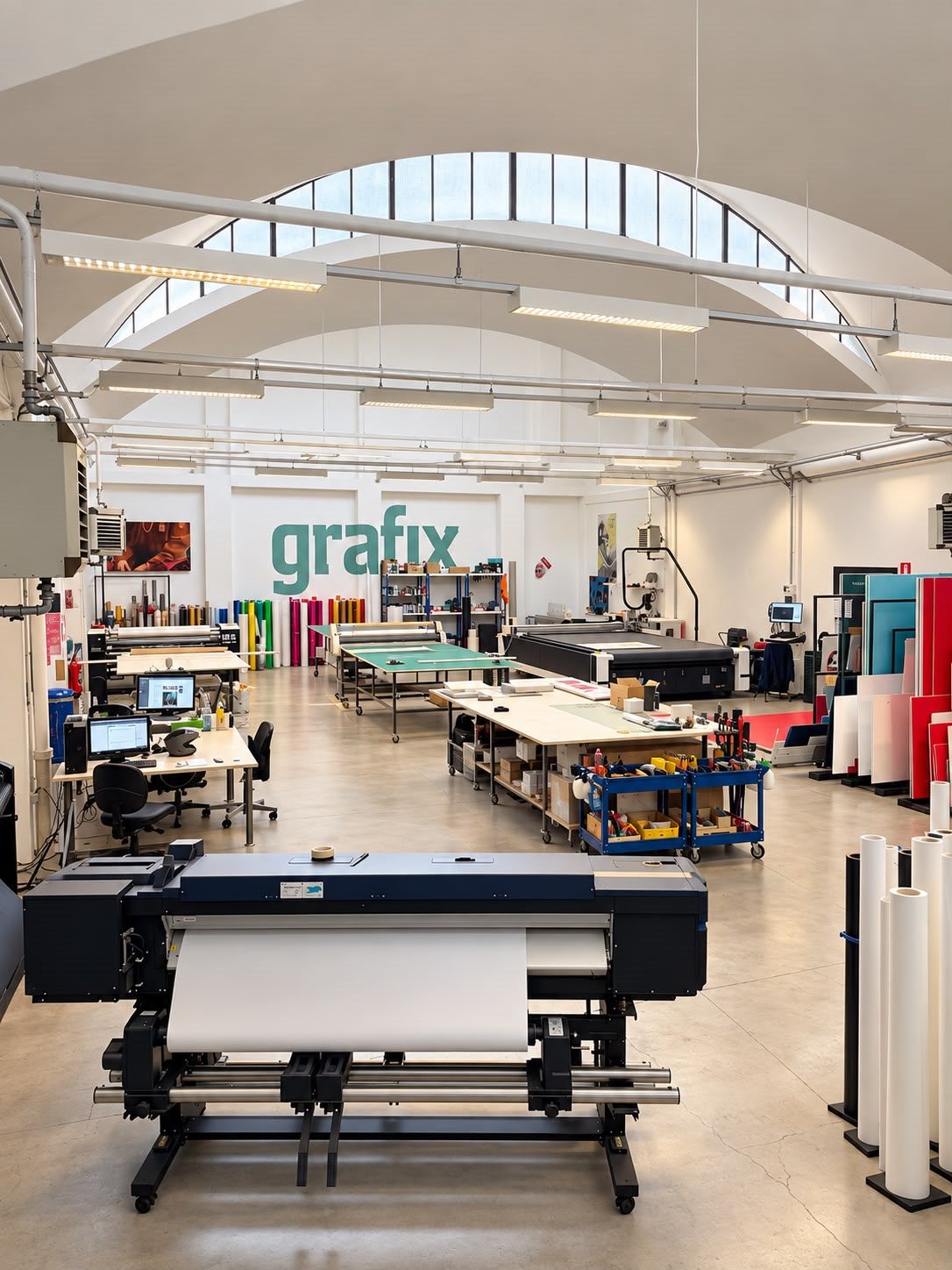 Il laboratorio di Grafix Milano visto dall'alto