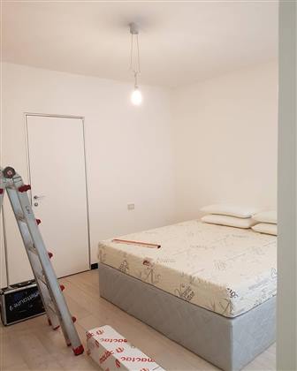 Custom wallpaper decoration — foto 3 di 4