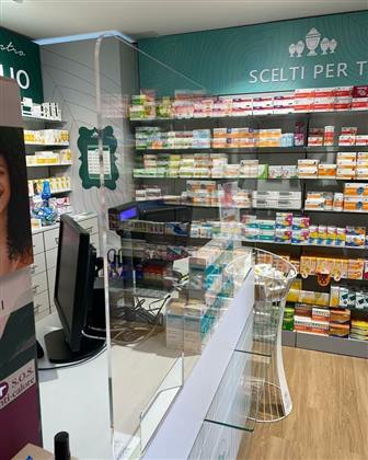 Farmacia Binotti — foto 1 di 2