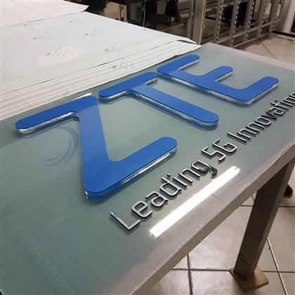 ZTE — foto 2 di 2